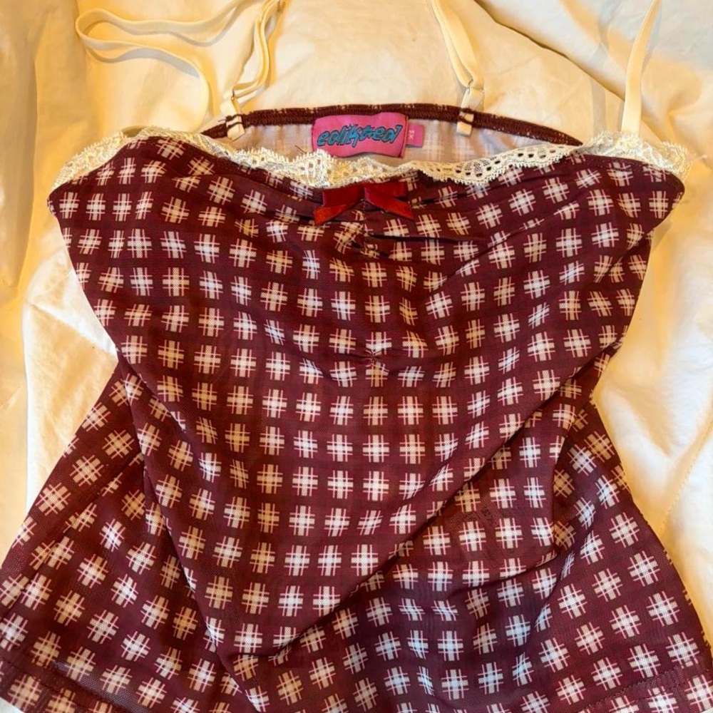 Edikted Burgundy and White Lace Trim Top